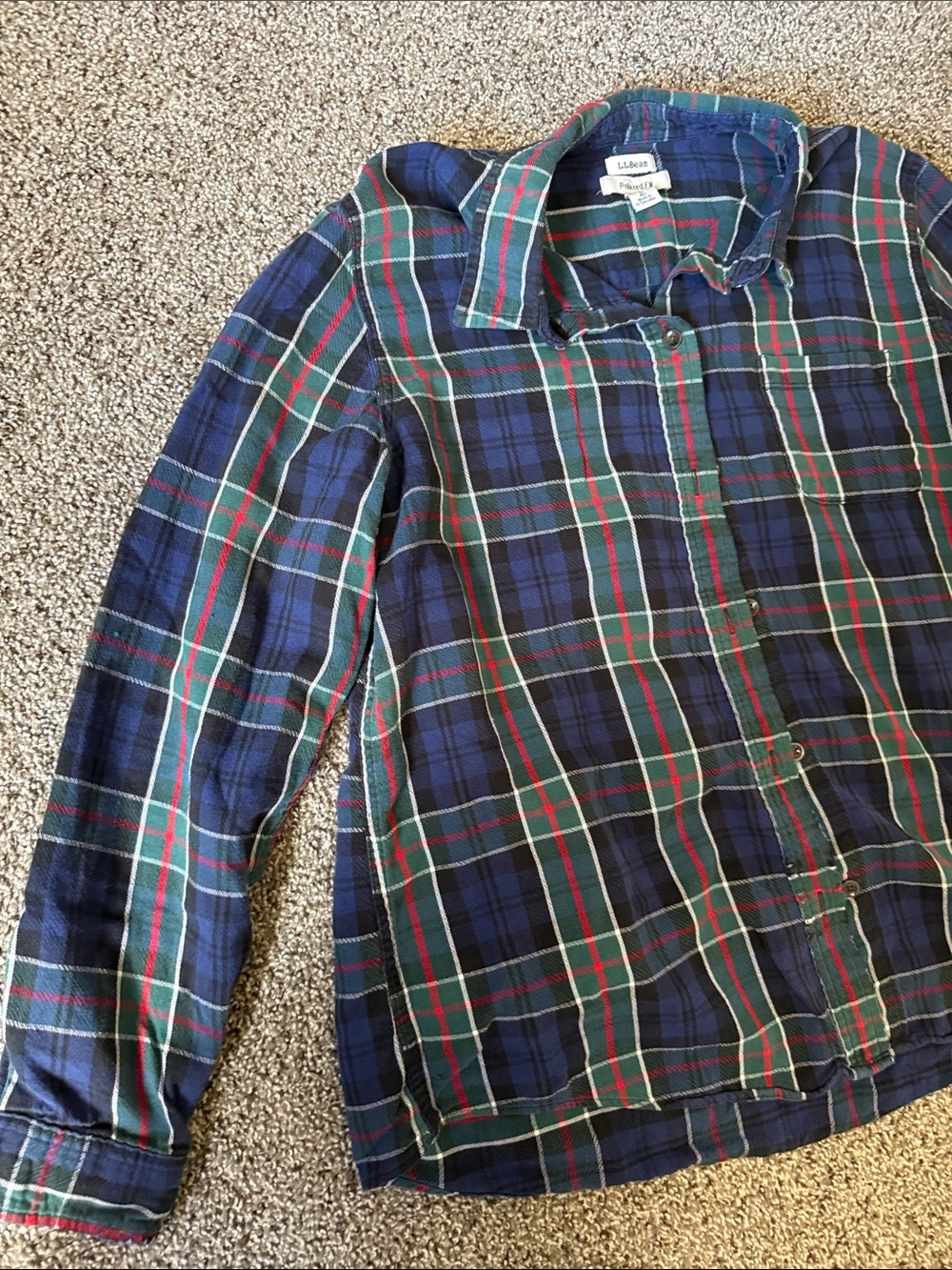 Vintage LL Bean Plaid button down - Picture 3 of 6